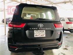 تۆیۆتا لاند کروزەر